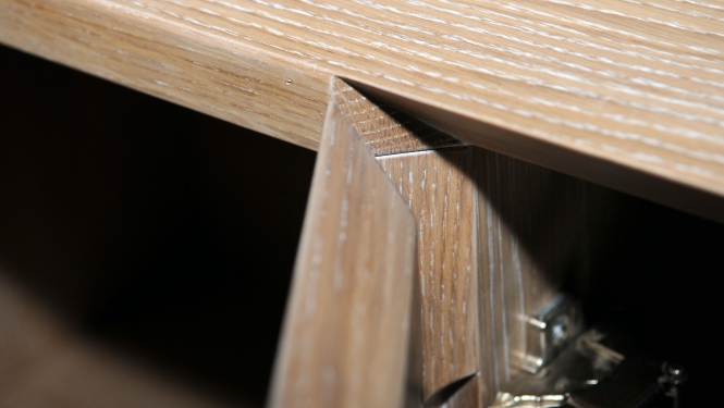 Dr. Lindner_Sideboard_Detail_01